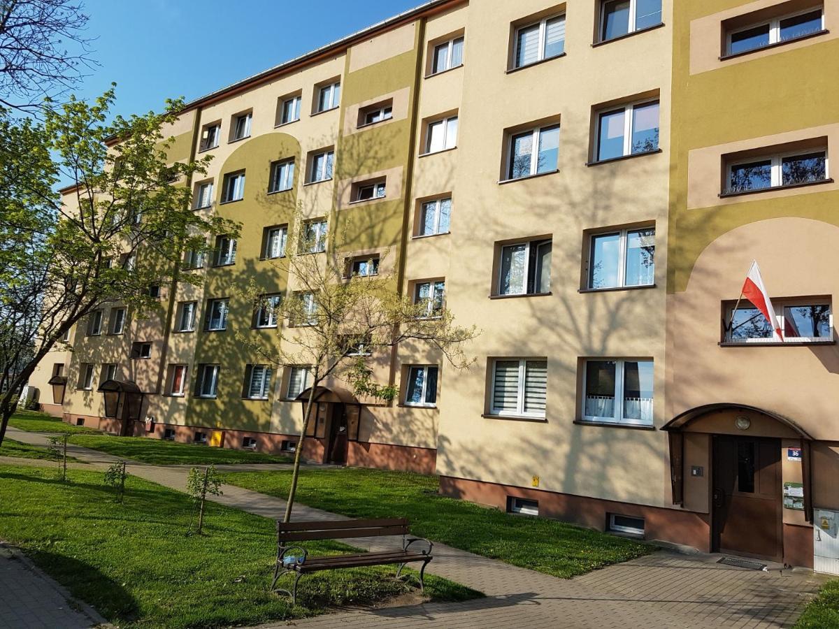 Mieszkanie Jednopokojowe Boleslawiec W Centrum - Wymagana Kaucja Zwrotna Apartment Ngoại thất bức ảnh