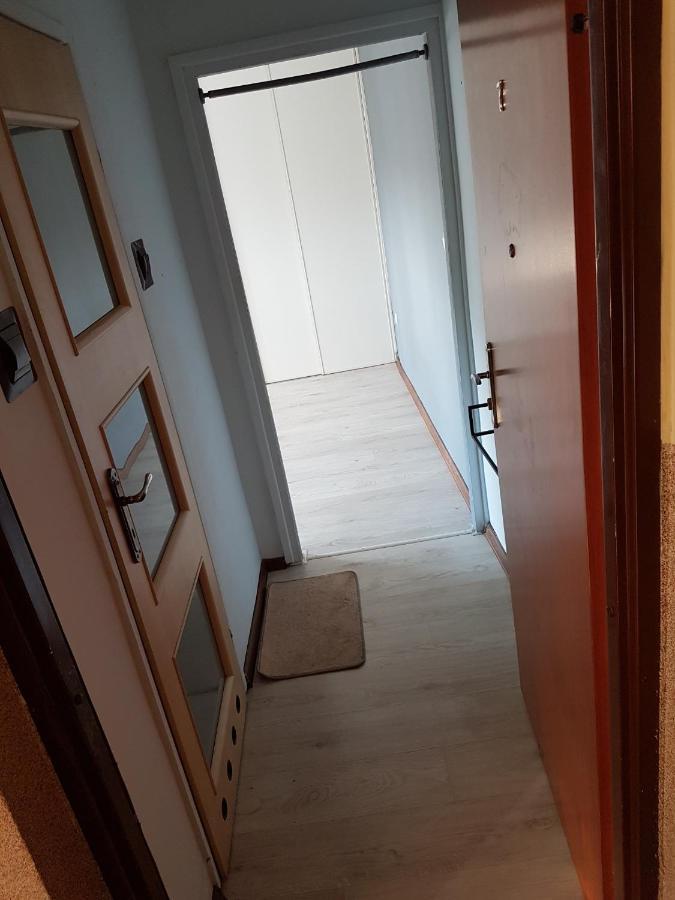Mieszkanie Jednopokojowe Boleslawiec W Centrum - Wymagana Kaucja Zwrotna Apartment Ngoại thất bức ảnh