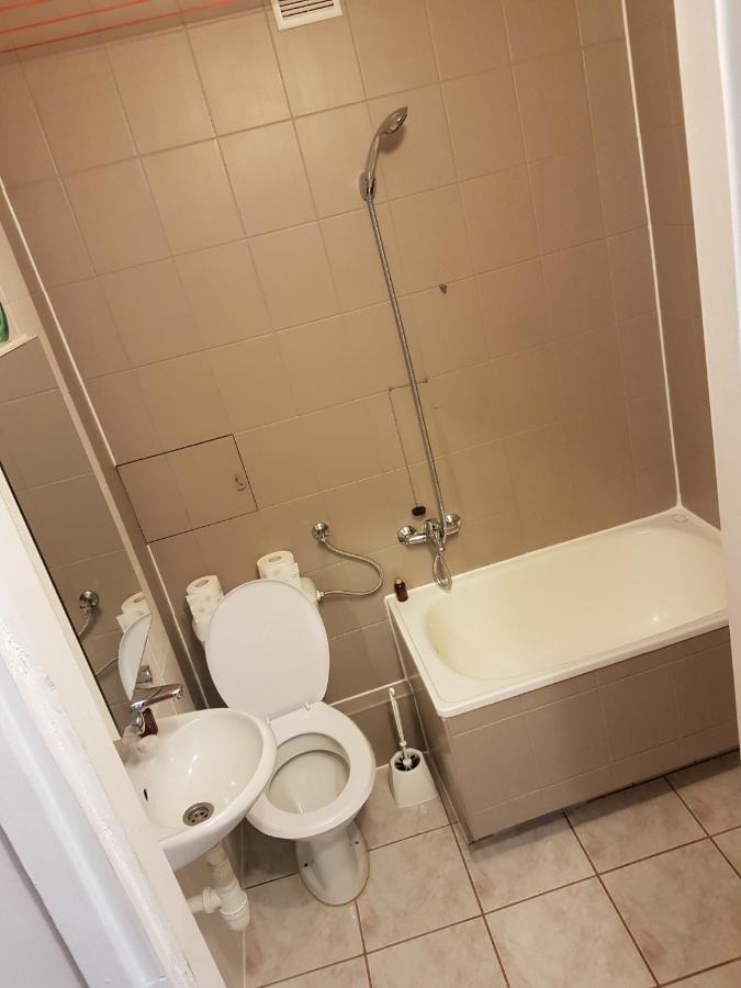 Mieszkanie Jednopokojowe Boleslawiec W Centrum - Wymagana Kaucja Zwrotna Apartment Ngoại thất bức ảnh