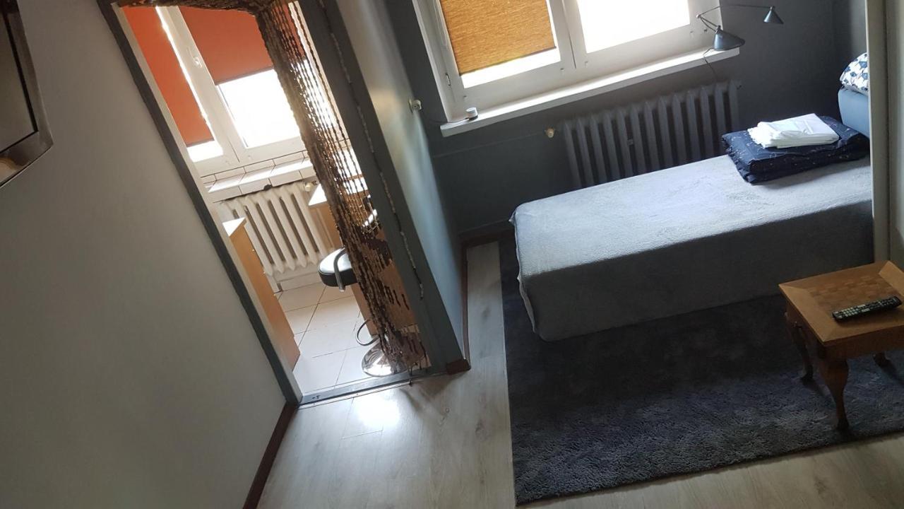Mieszkanie Jednopokojowe Boleslawiec W Centrum - Wymagana Kaucja Zwrotna Apartment Ngoại thất bức ảnh